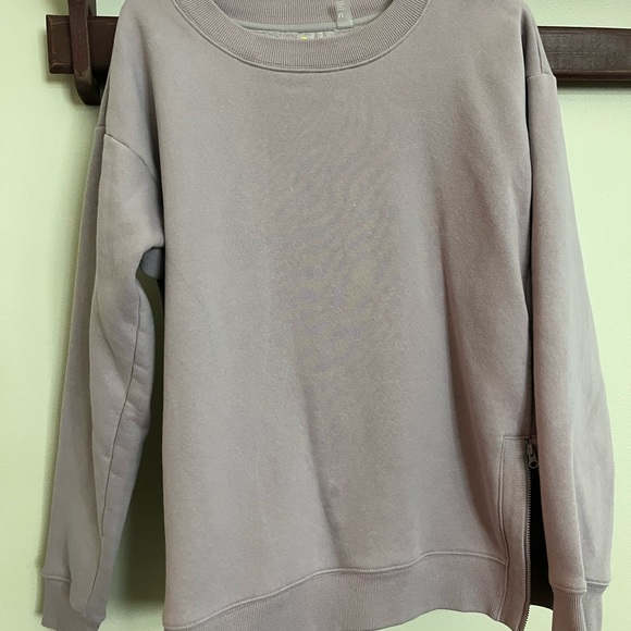 Zella Women's Light Purple Crew Neck Sweater - Picture 1 of 2